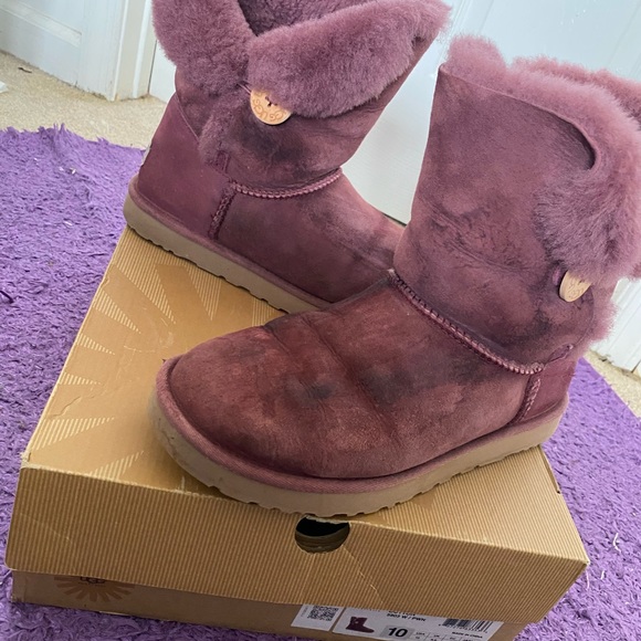 ugg boots - Picture 2 of 3